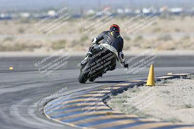 media/Dec-01-2025-Moto Forza (Mon) [[2daa91e15f]]/1-Advanced Group/Session 2 Turn 11 Backside/